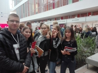 Uczniowie klas trzecich na Rzeszowskim Salonie Maturzystów - 7