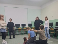 Warsztaty teatralne No Name Theatre z Natalią Kozą - edukatorką teatralną w Teatrze Maska - 7